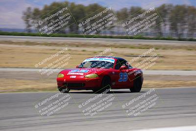 media/Jun-05-2022-CalClub SCCA (Sun) [[19e9bfb4bf]]/Around the Pits/